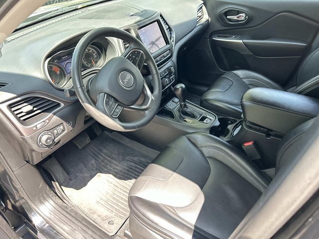 2022 Jeep Cherokee Latitude Lux