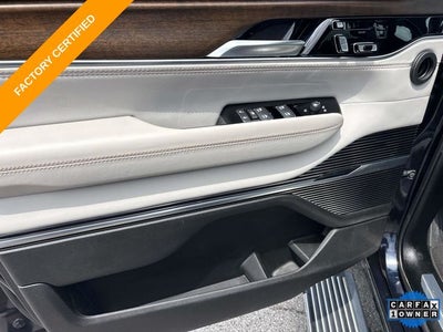 2023 Jeep Grand Wagoneer Base