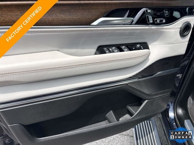 2023 Jeep Grand Wagoneer Base