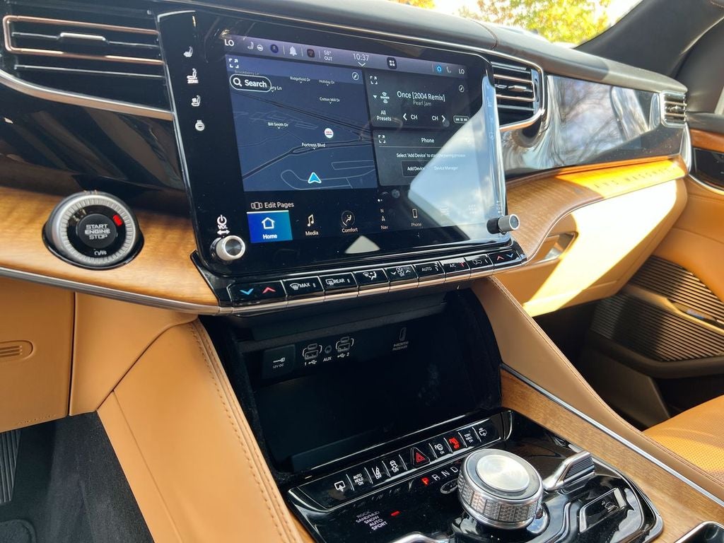 2022 Jeep Grand Wagoneer Series III