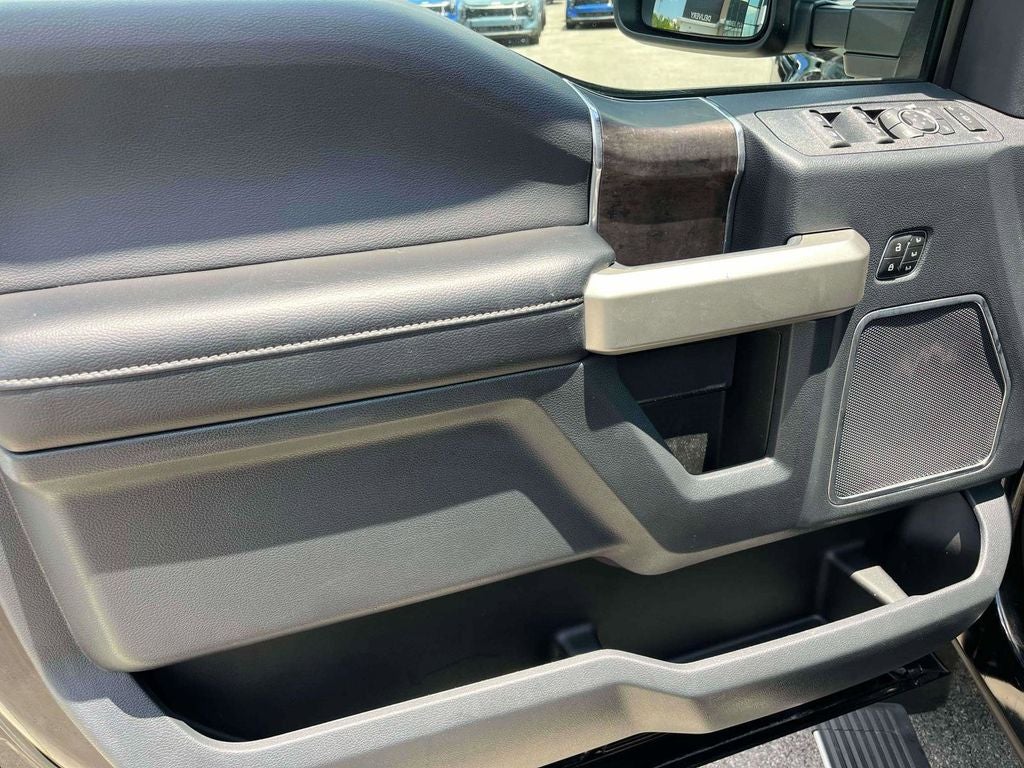 2022 Ford F-350SD Lariat