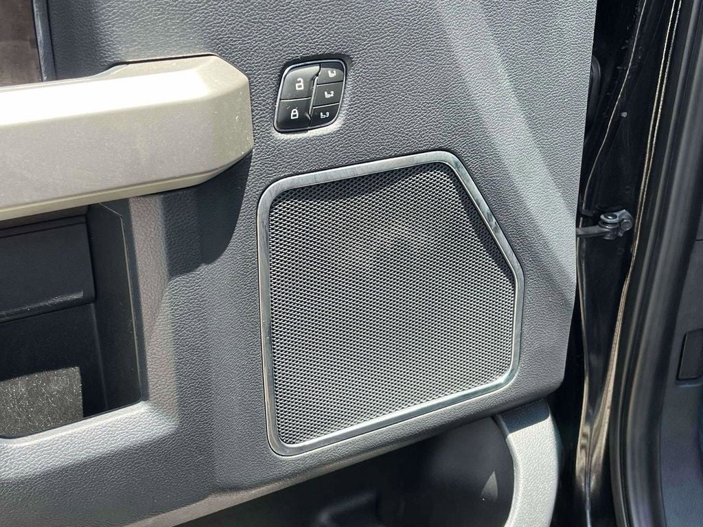 2022 Ford F-350SD Lariat