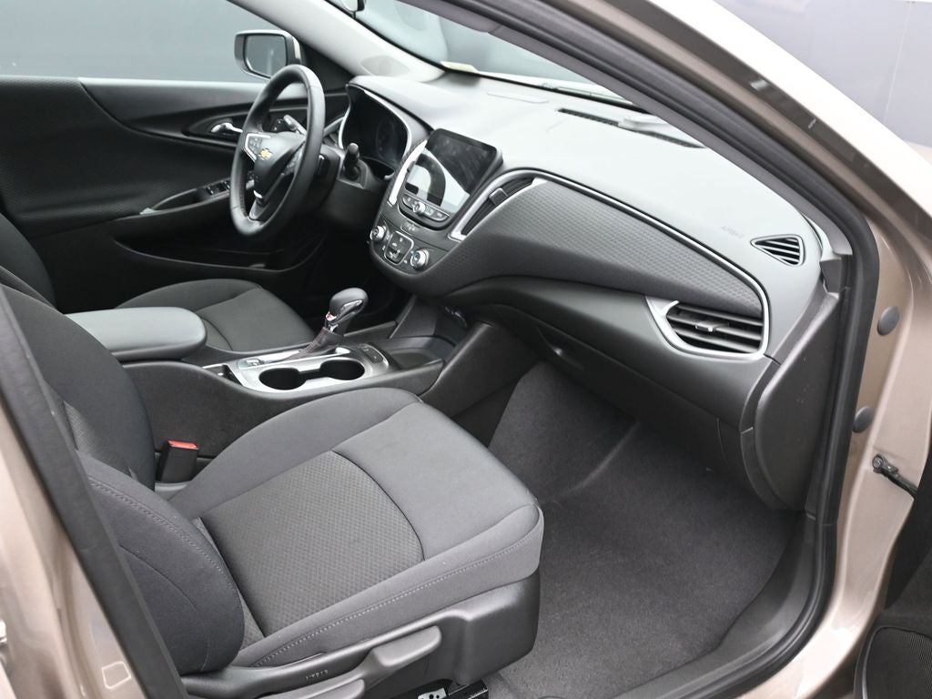 2025 Chevrolet Malibu RS