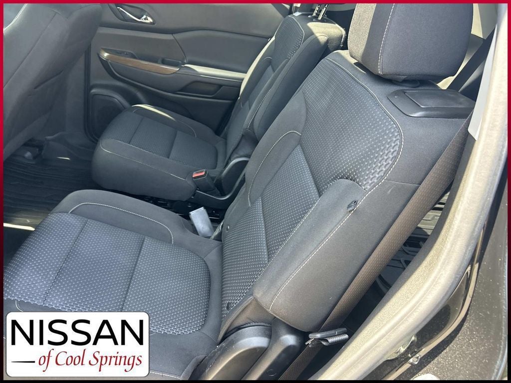 2022 GMC Acadia SLE
