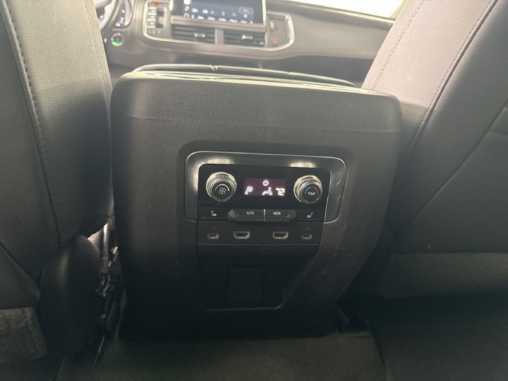 2022 GMC Yukon AT4