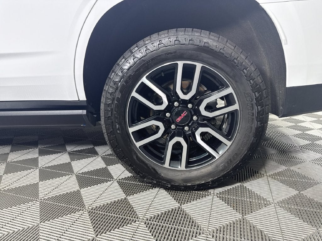2022 GMC Yukon AT4