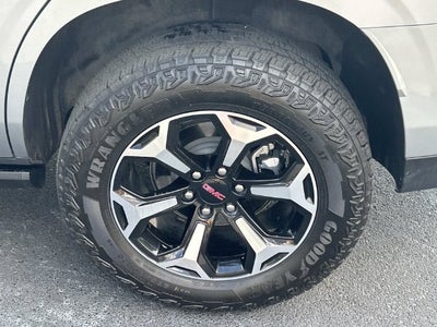 2025 GMC Yukon AT4