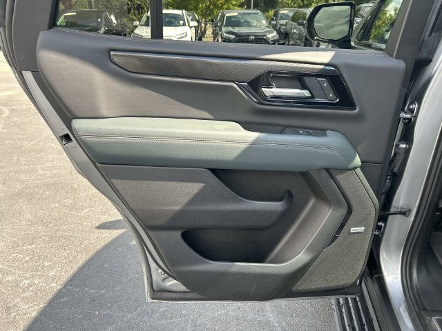 2025 GMC Yukon AT4