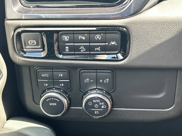 2025 GMC Yukon AT4