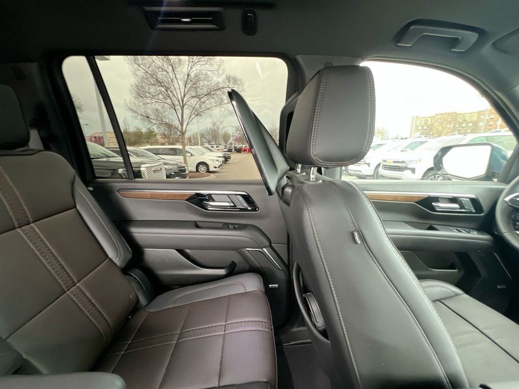 2025 Chevrolet Suburban High Country