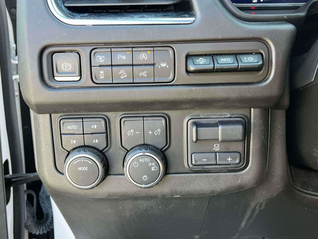 2023 Chevrolet Suburban High Country
