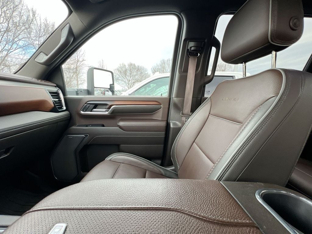 2024 GMC Sierra 2500 Denali