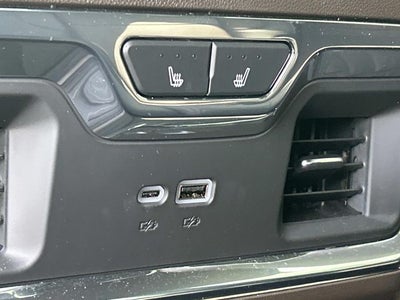 2025 GMC Sierra 2500HD Denali
