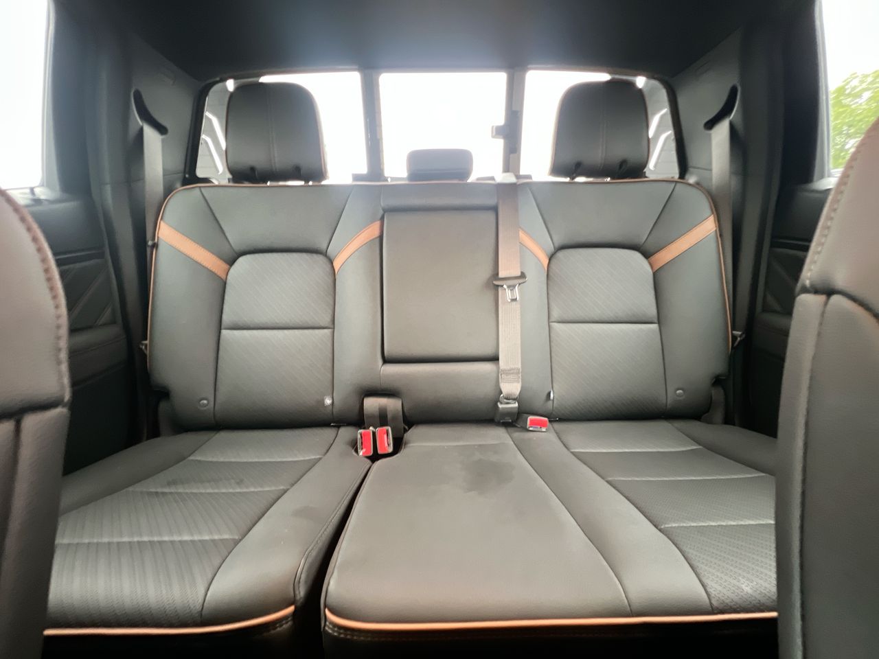 2025 GMC Canyon 4WD AT4