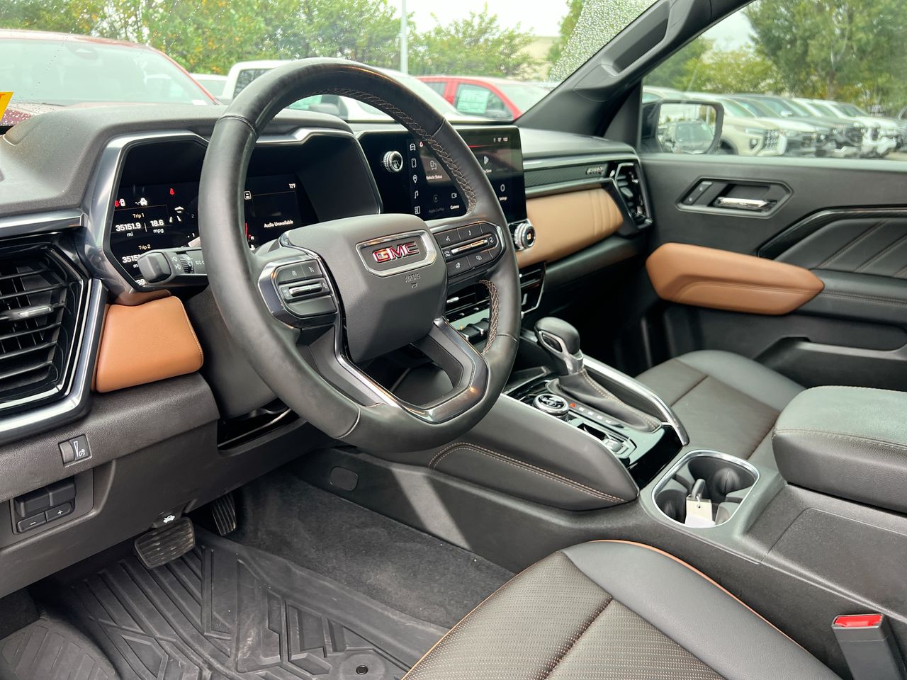 2025 GMC Canyon 4WD AT4