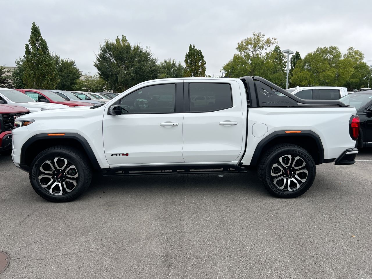 2025 GMC Canyon 4WD AT4