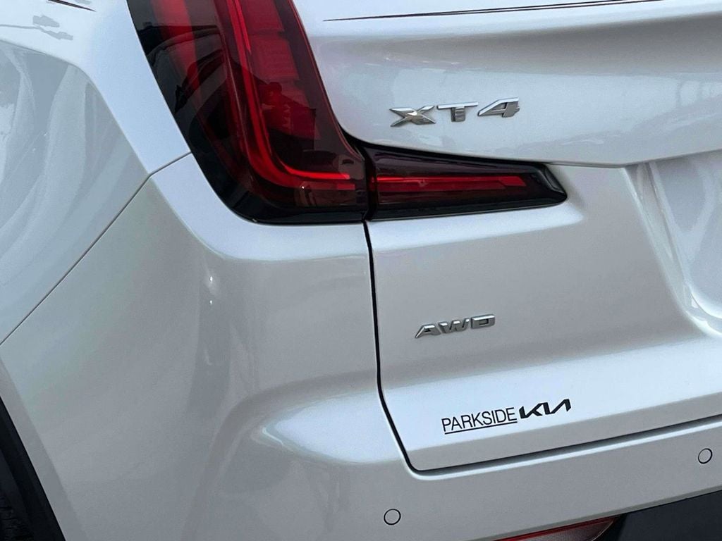 2020 Cadillac XT4 Premium Luxury