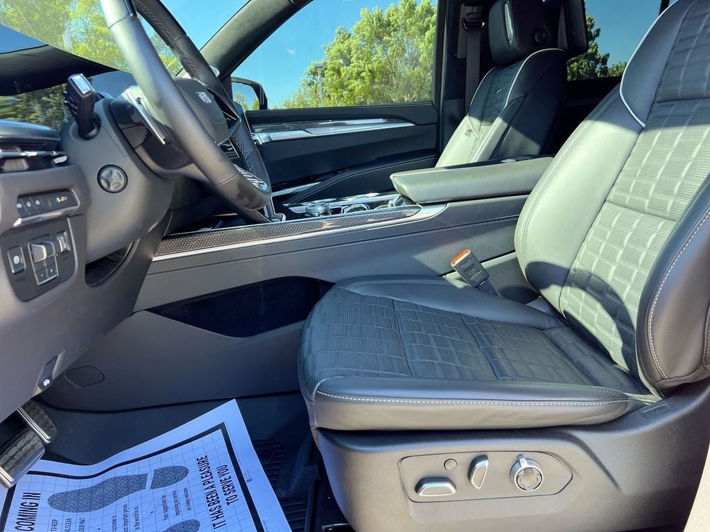 2025 Cadillac Escalade AWD V-Series