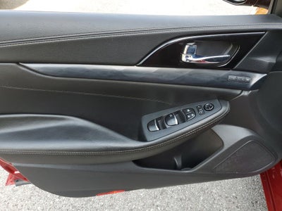 2023 Nissan Maxima Platinum