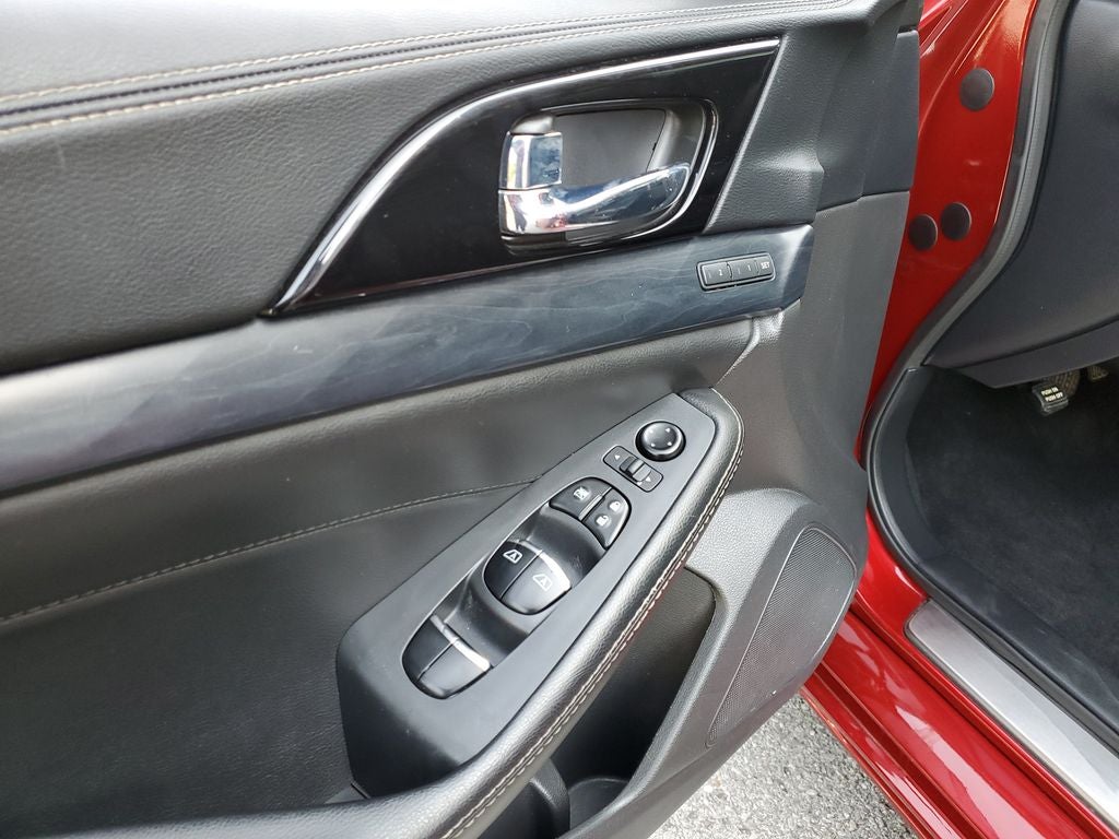 2023 Nissan Maxima Platinum
