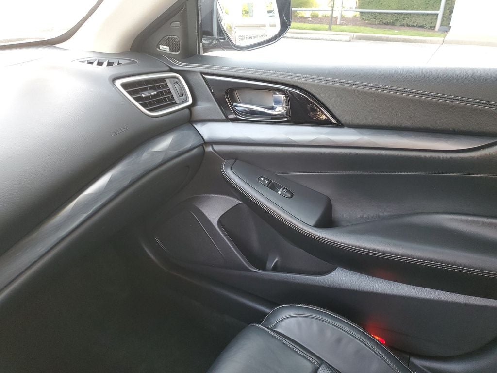 2023 Nissan Maxima Platinum