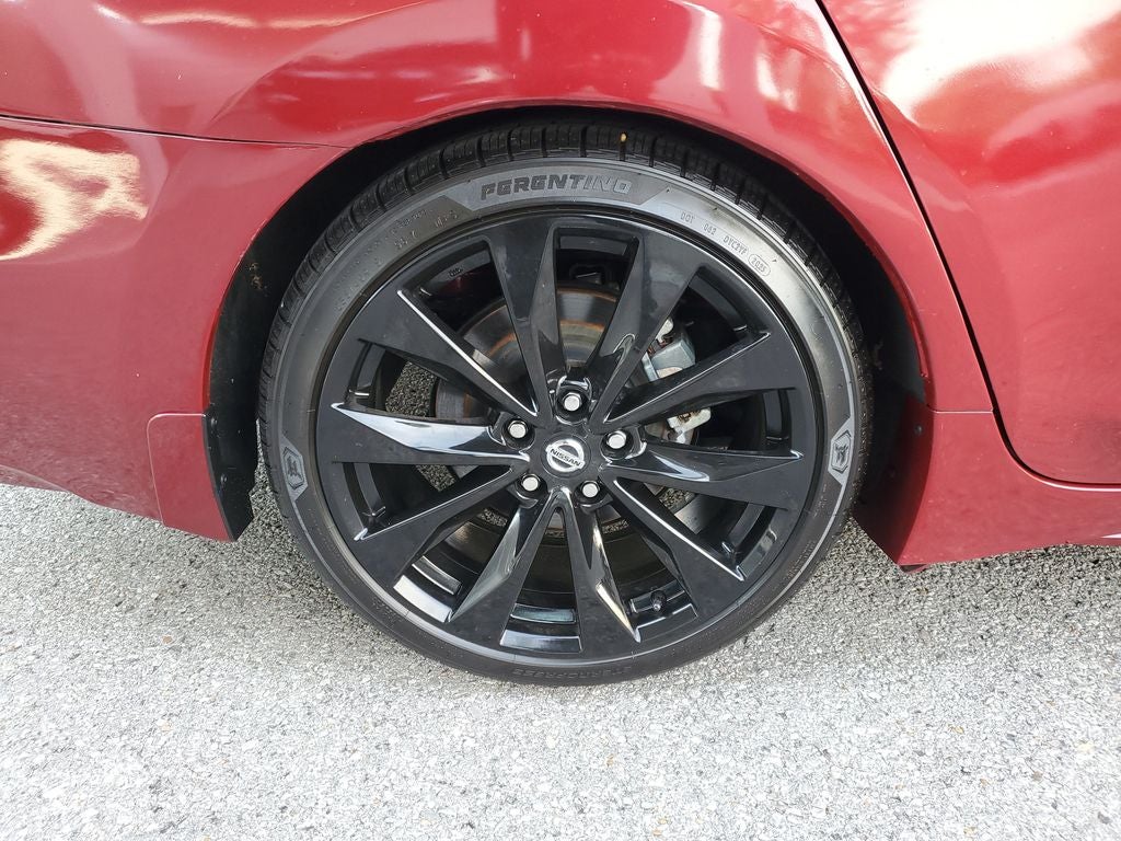 2023 Nissan Maxima Platinum