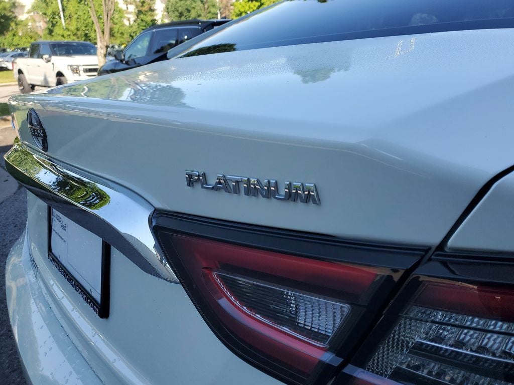 2023 Nissan Maxima Platinum