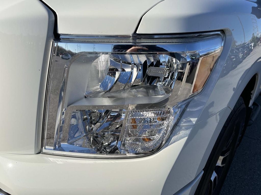 2024 Nissan Titan SV