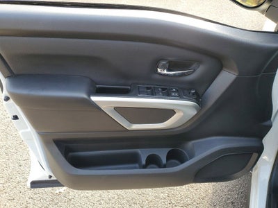 2024 Nissan Titan SV