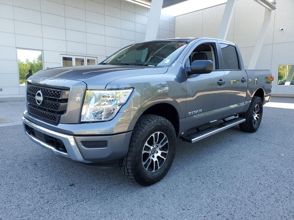 2024 Nissan Titan SV