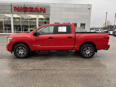 2024 Nissan Titan SV