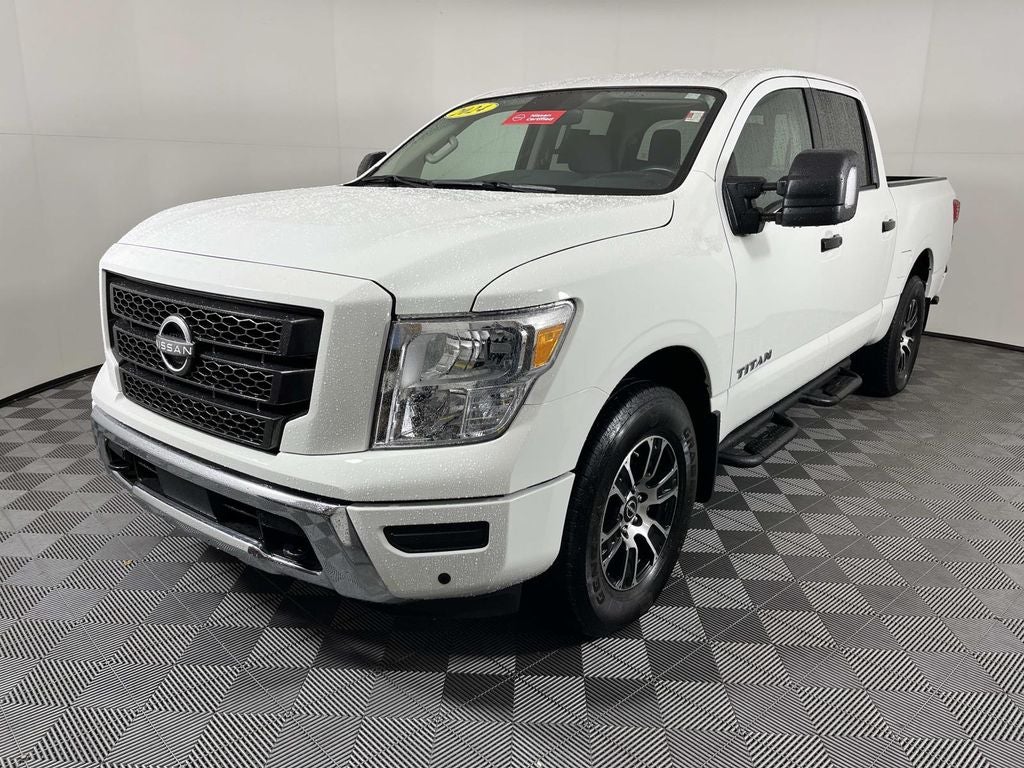 2024 Nissan Titan SV