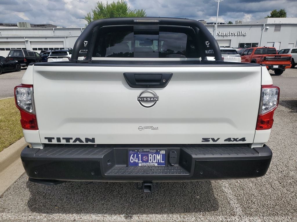2024 Nissan Titan SV