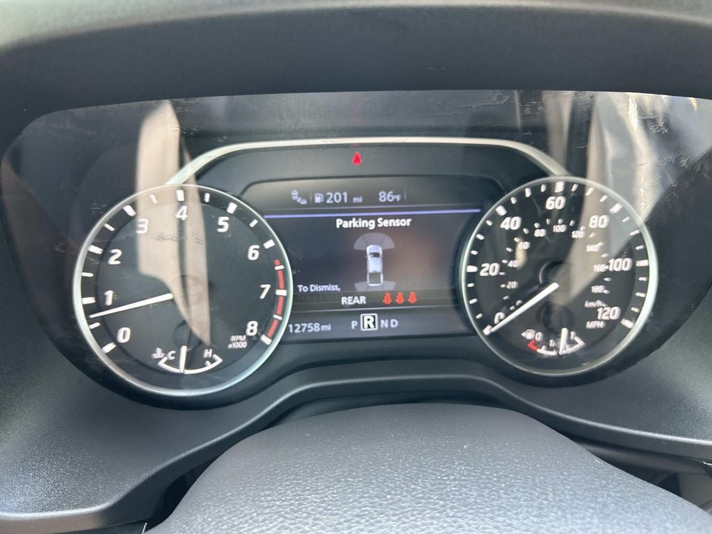 2024 Nissan Titan SV