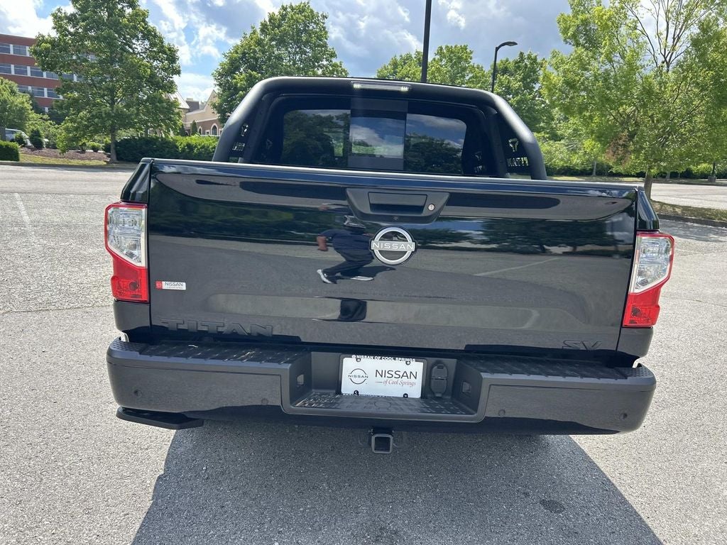 2024 Nissan Titan SV