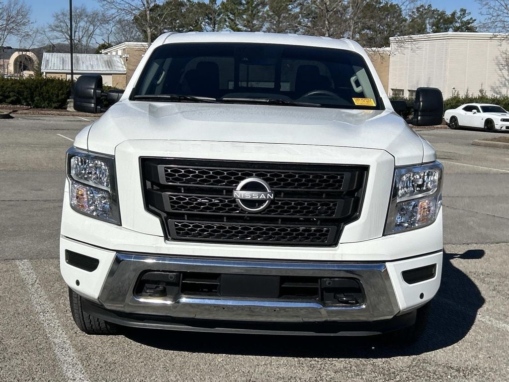 2024 Nissan Titan SV