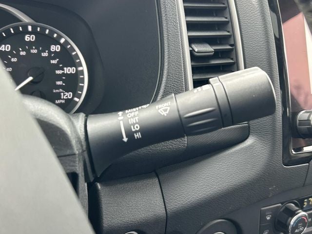 2024 Nissan Frontier SL