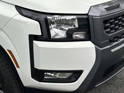 2025 Nissan Frontier SV