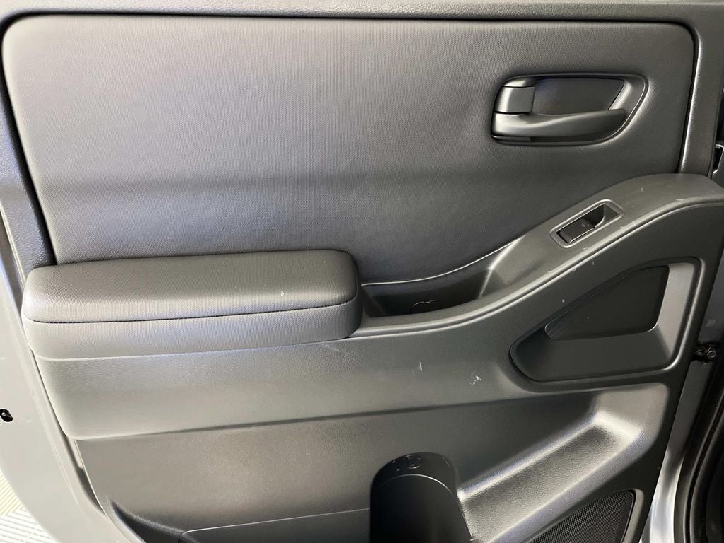 2023 Nissan Frontier S