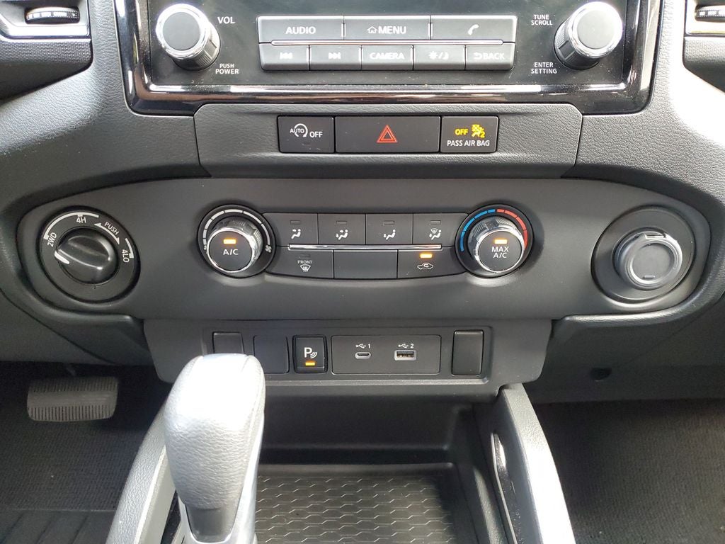 2023 Nissan Frontier SV