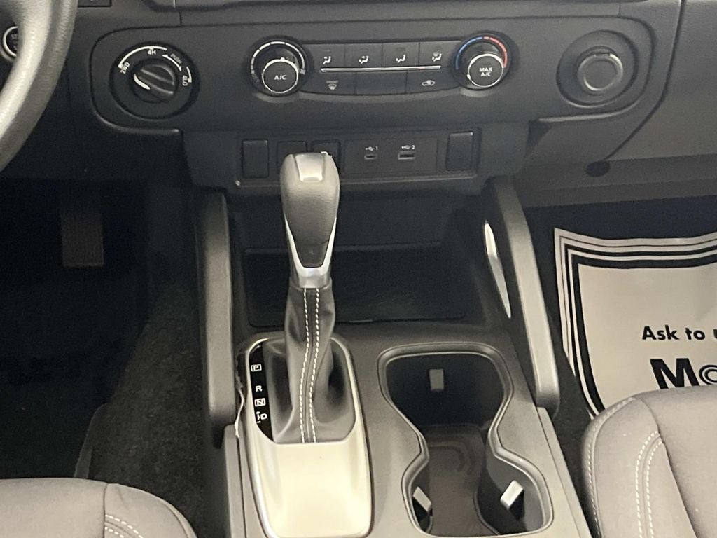 2025 Nissan Frontier SV