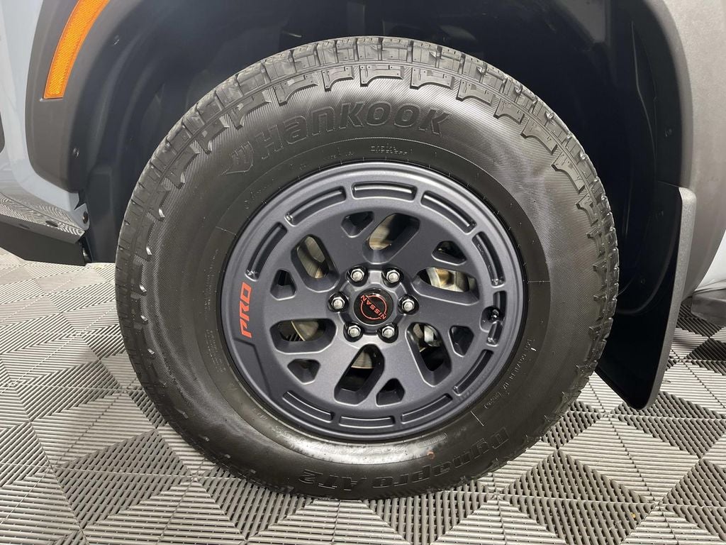 2025 Nissan Frontier PRO-4X LWB