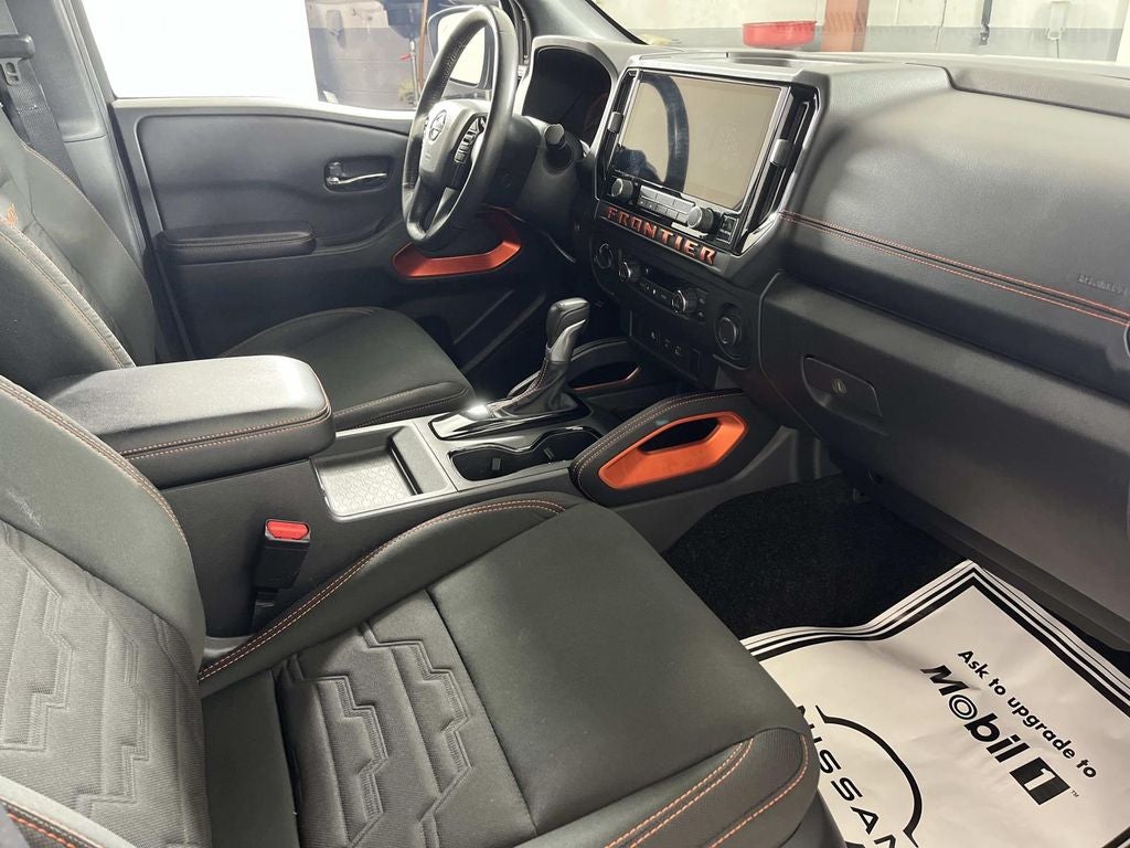 2025 Nissan Frontier PRO-4X LWB