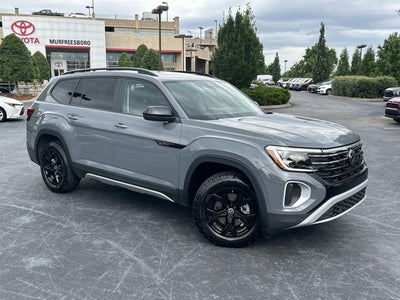2024 Volkswagen Atlas 2.0T Peak Edition SE w/Technology