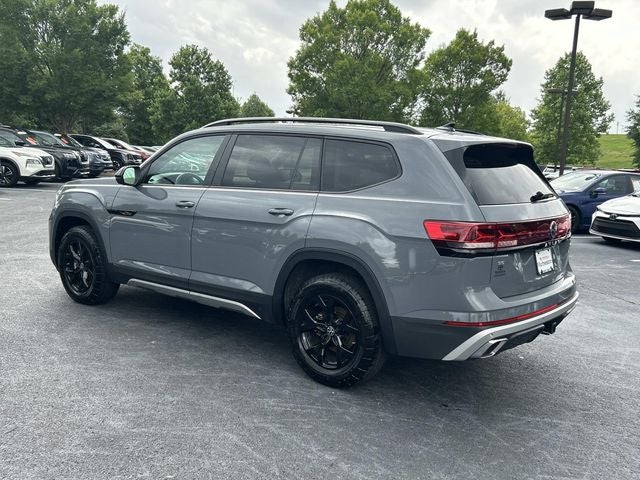 2024 Volkswagen Atlas 2.0T Peak Edition SE w/Technology
