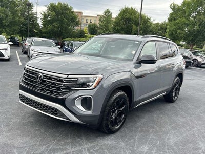 2024 Volkswagen Atlas 2.0T Peak Edition SE w/Technology