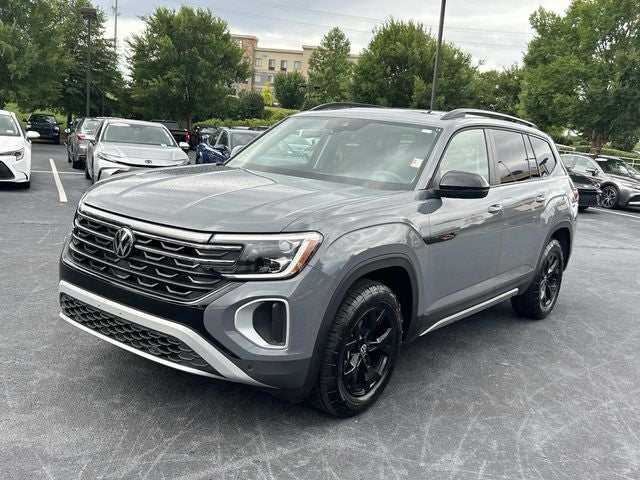 2024 Volkswagen Atlas 2.0T Peak Edition SE w/Technology