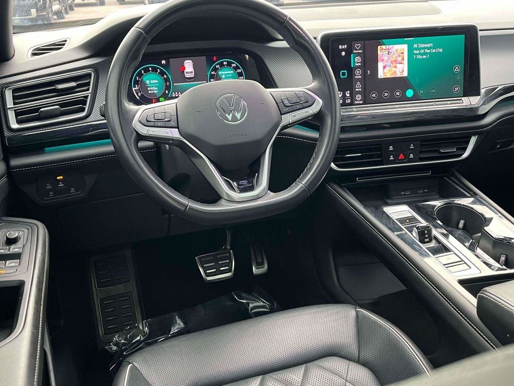 2024 Volkswagen Atlas Cross Sport 2.0T SEL Premium R-Line