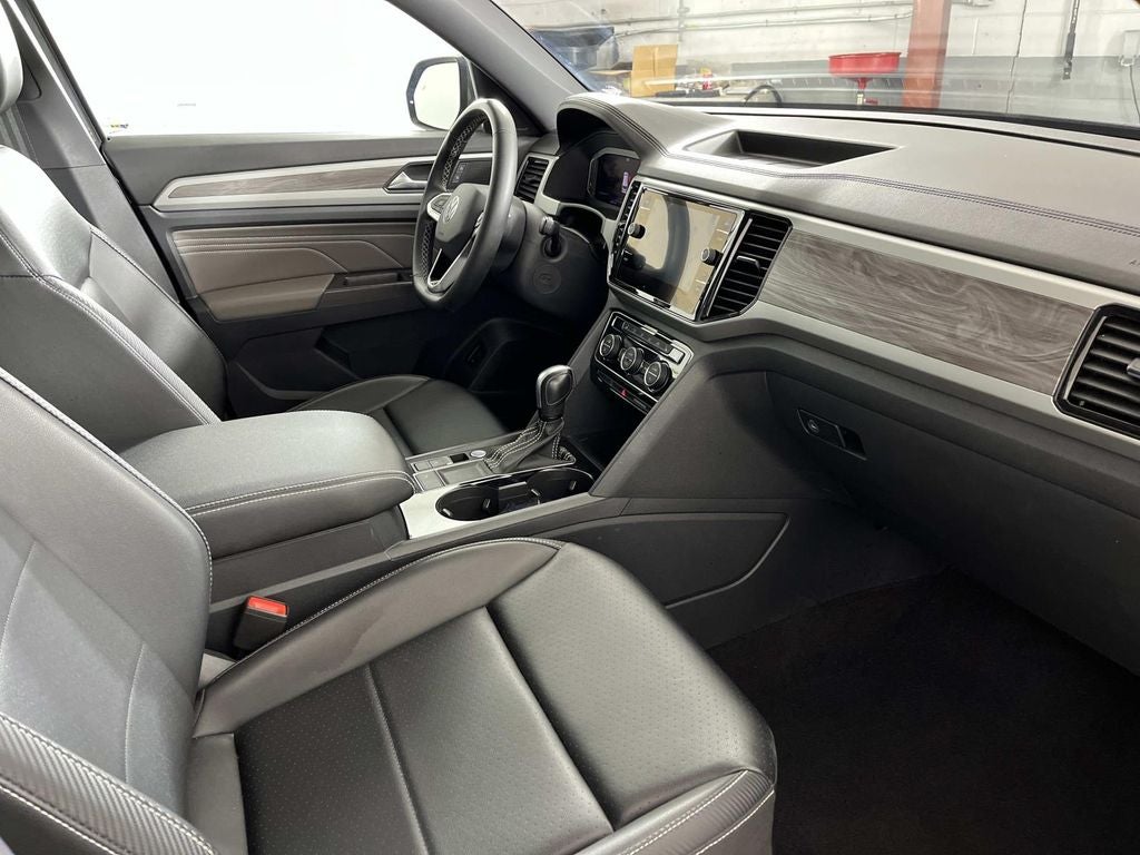 2022 Volkswagen Atlas Cross Sport 3.6L V6 SE w/Technology