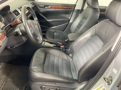 2013 Volkswagen Passat 2.5 SEL Premium